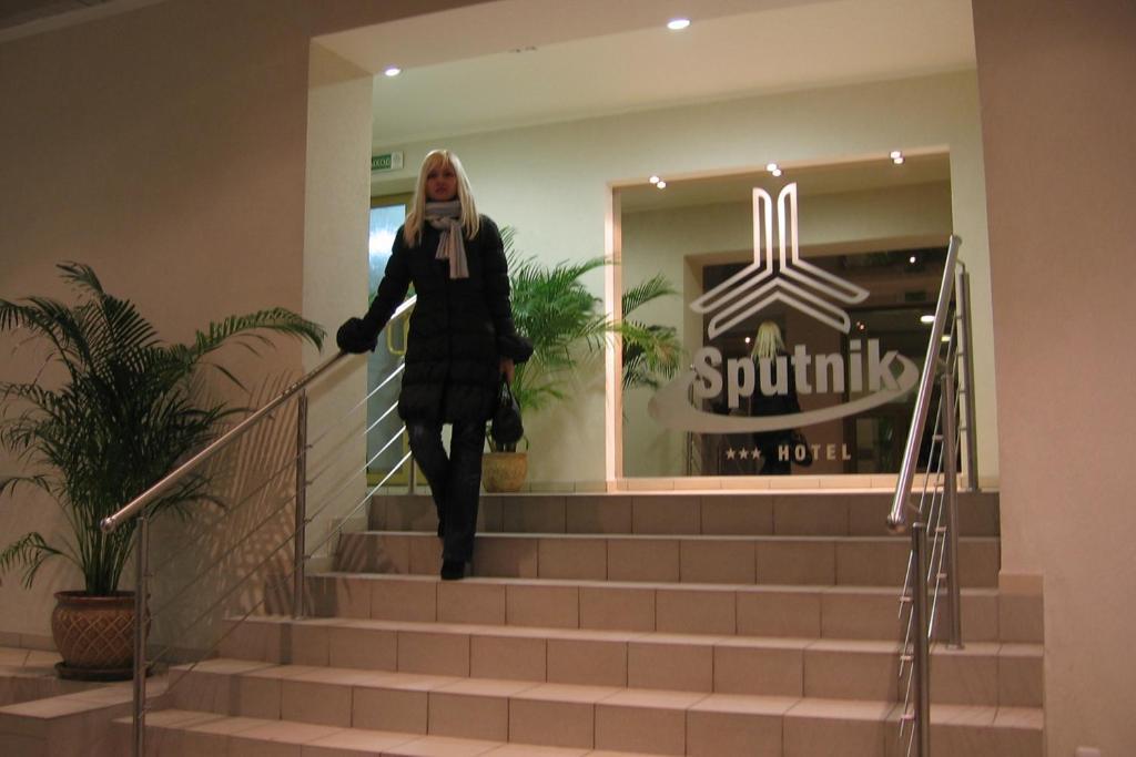 Sputnik Hotel Minsk Exterior foto